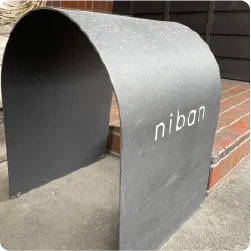 アーチ型のスタンド看板